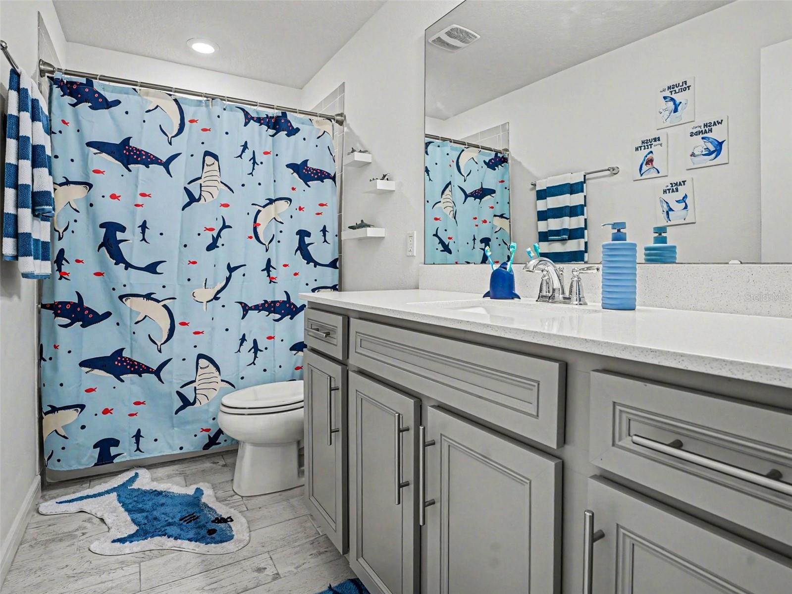 Image 23 of 40 For 2724 Timbergrove Street