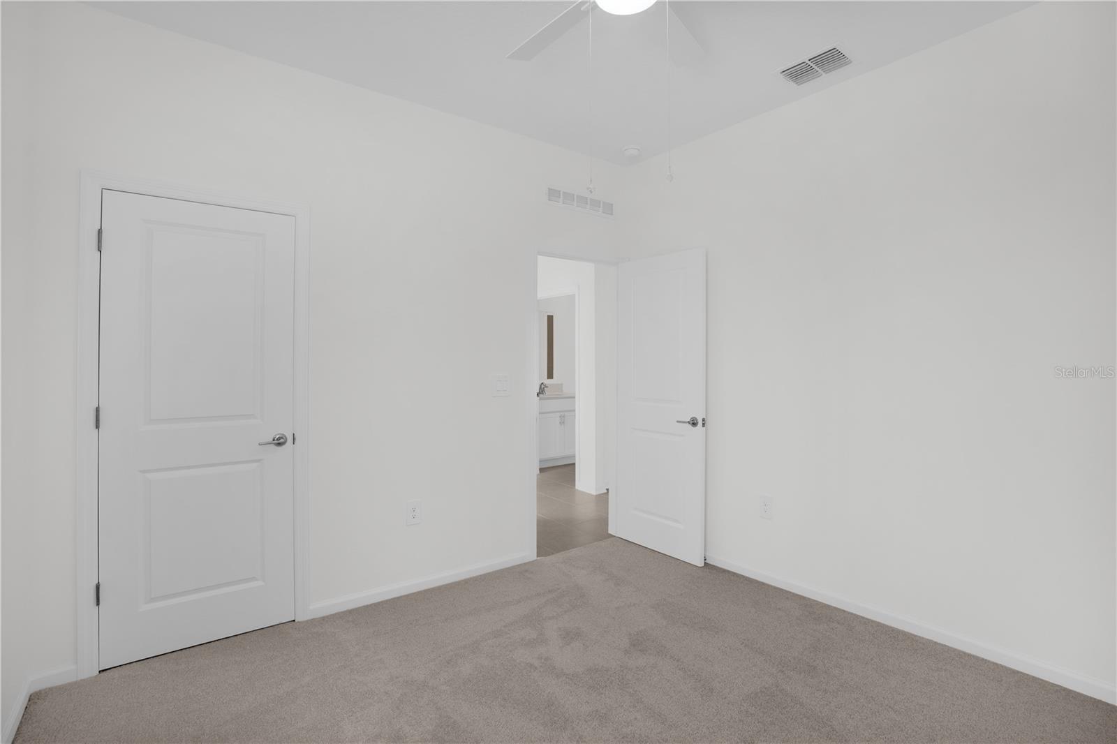 Image 11 of 33 For 2533 Rider Rain Lane