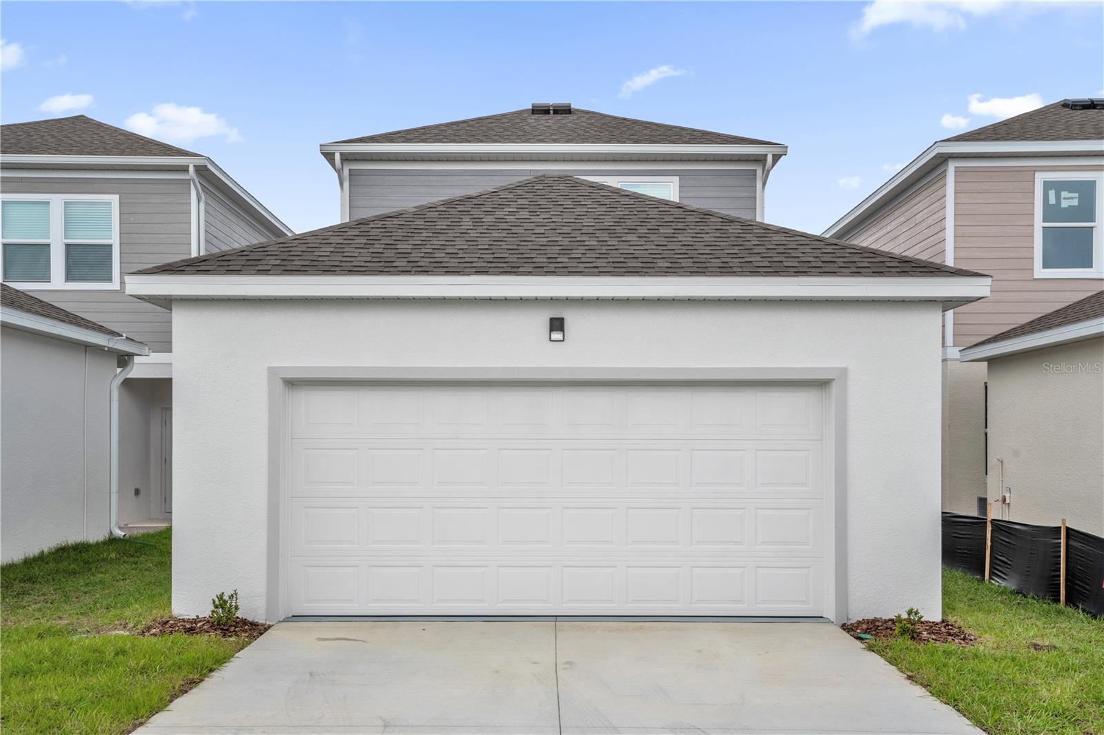 Image 24 of 33 For 2533 Rider Rain Lane