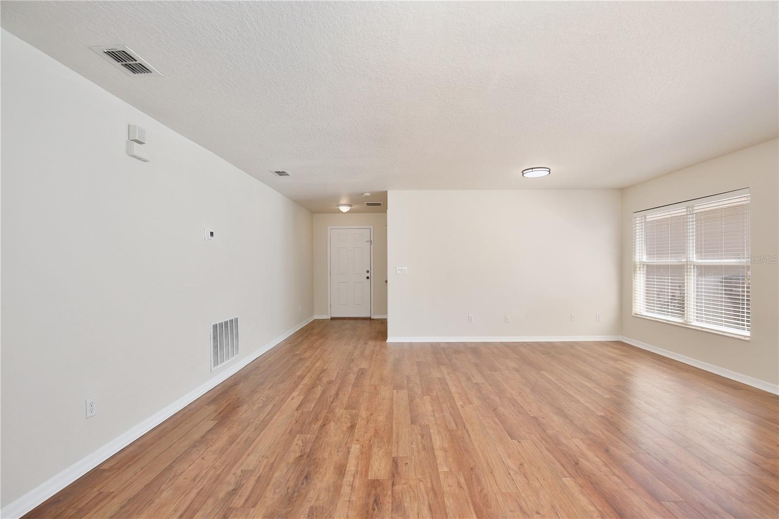 Image 5 of 27 For 1236 Blackwater Pond Drive