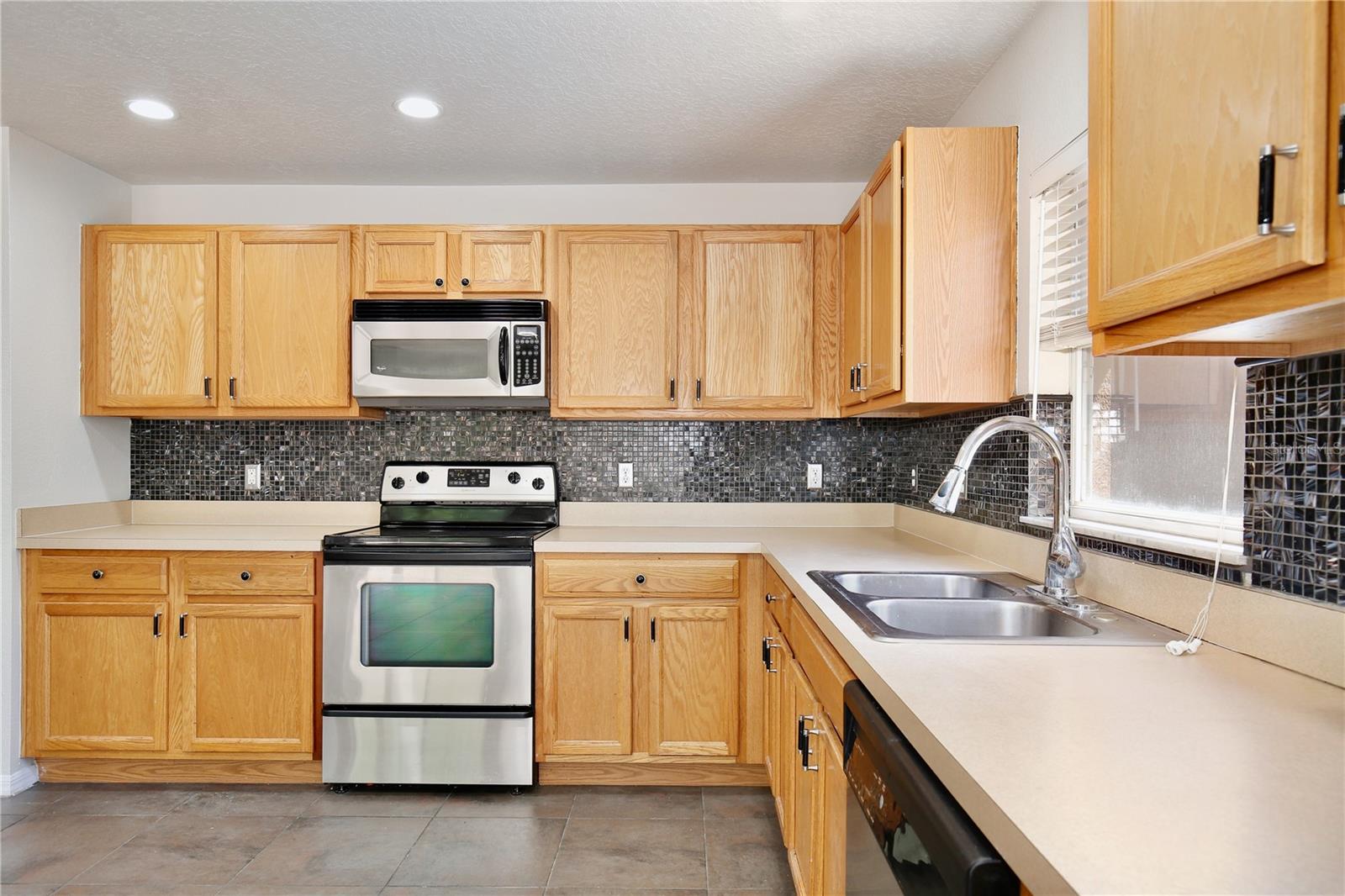 Image 9 of 27 For 1236 Blackwater Pond Drive