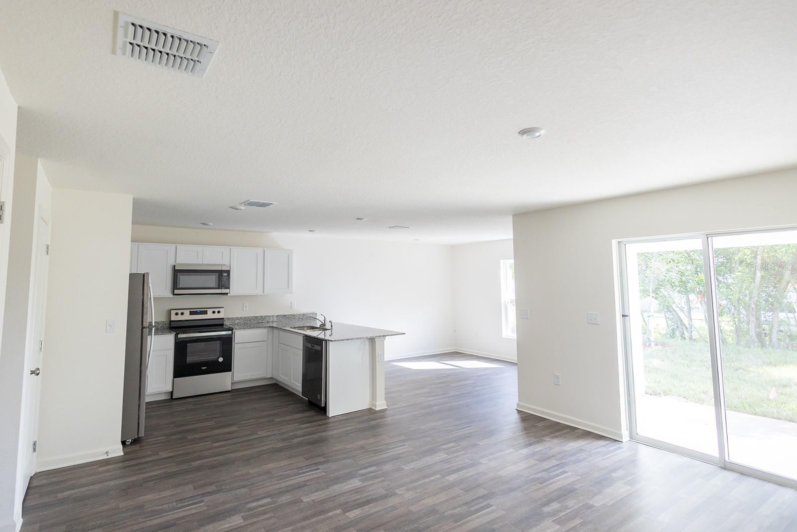 Image 2 of 18 For 664 Hillview Loop