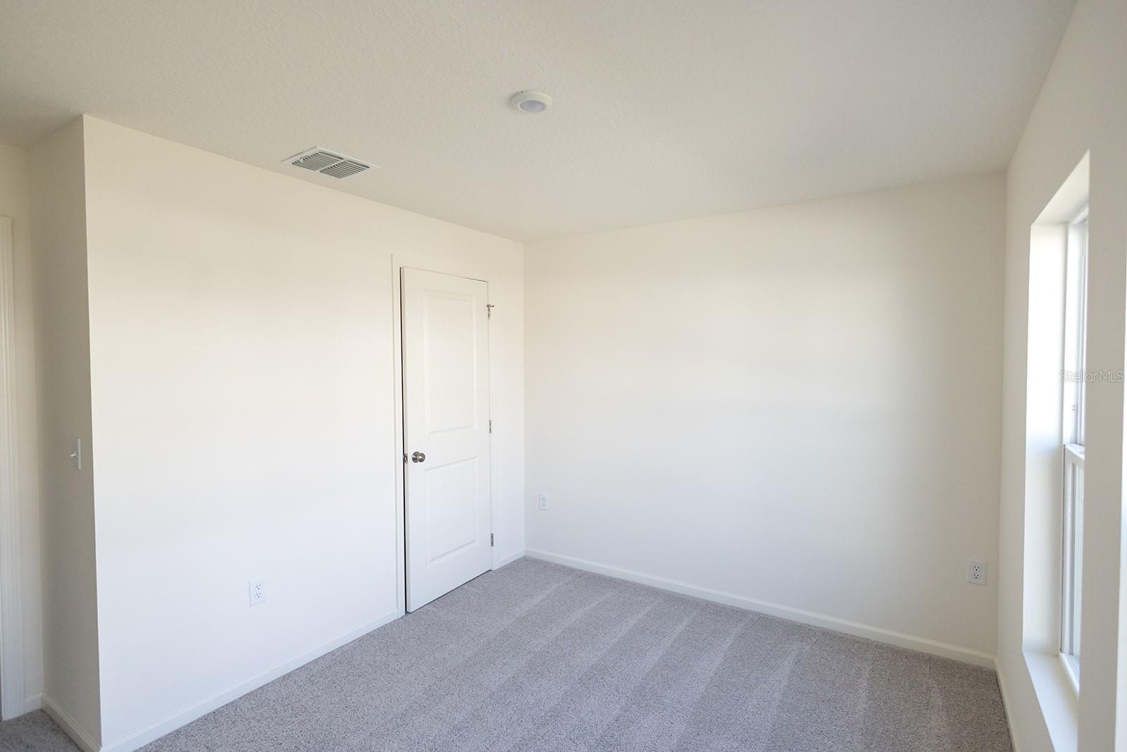 Image 8 of 18 For 664 Hillview Loop