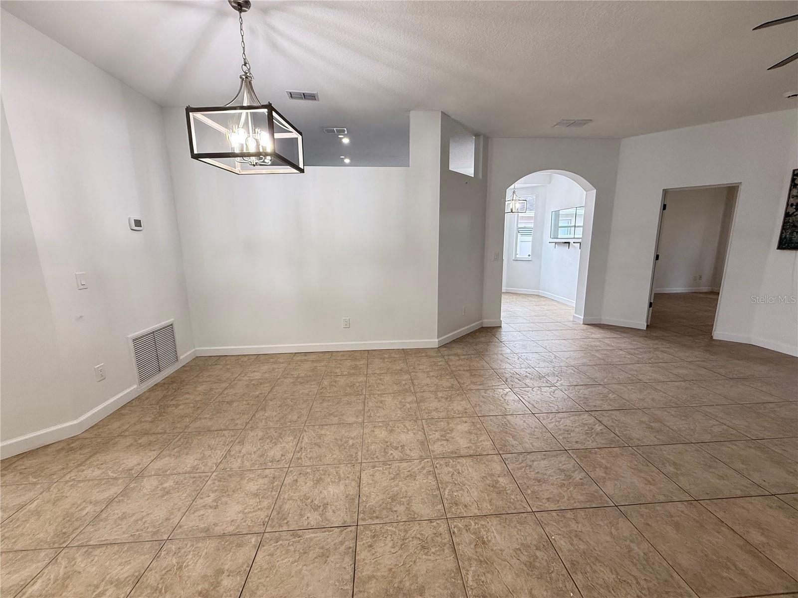 Image 10 of 27 For 1160 Cherry Valley Way