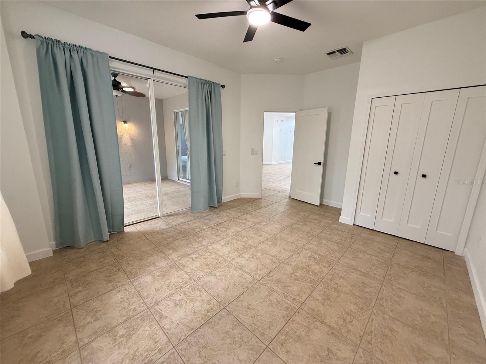 Image 18 of 27 For 1160 Cherry Valley Way