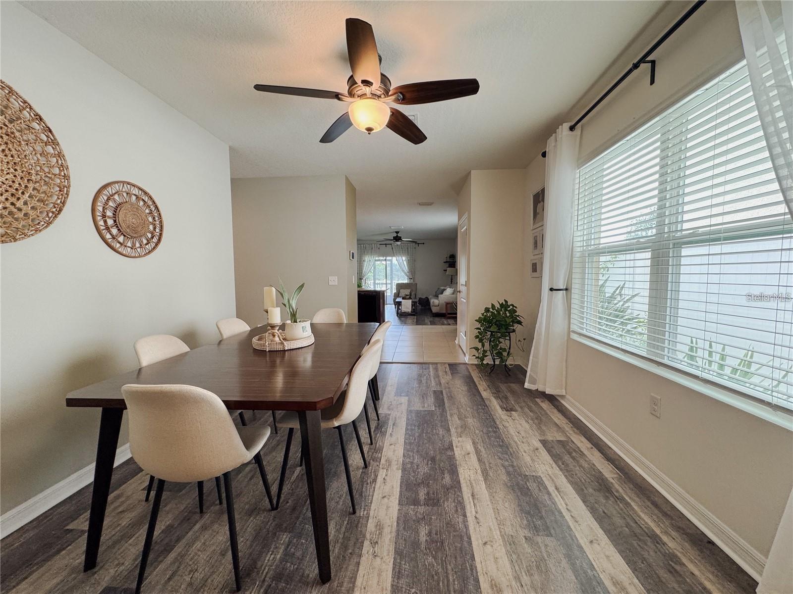 Image 11 of 51 For 11124 Leland Groves Drive