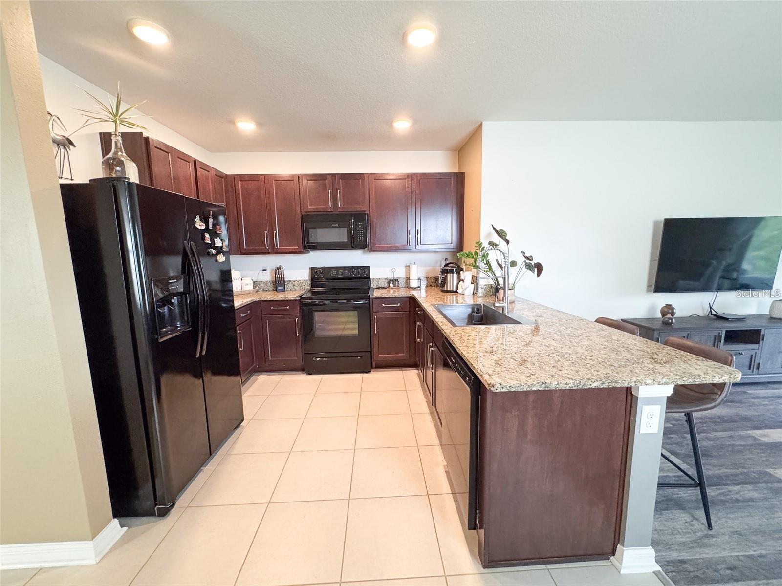 Image 14 of 51 For 11124 Leland Groves Drive