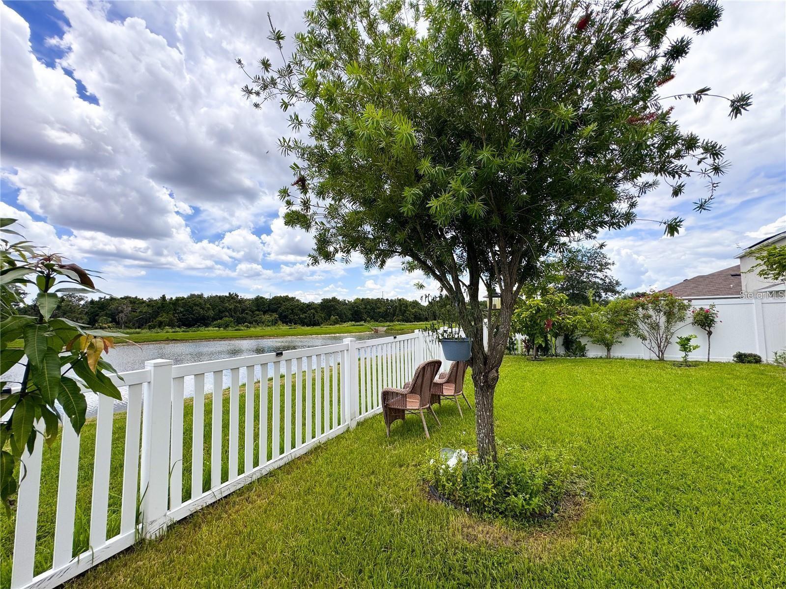 Image 35 of 51 For 11124 Leland Groves Drive