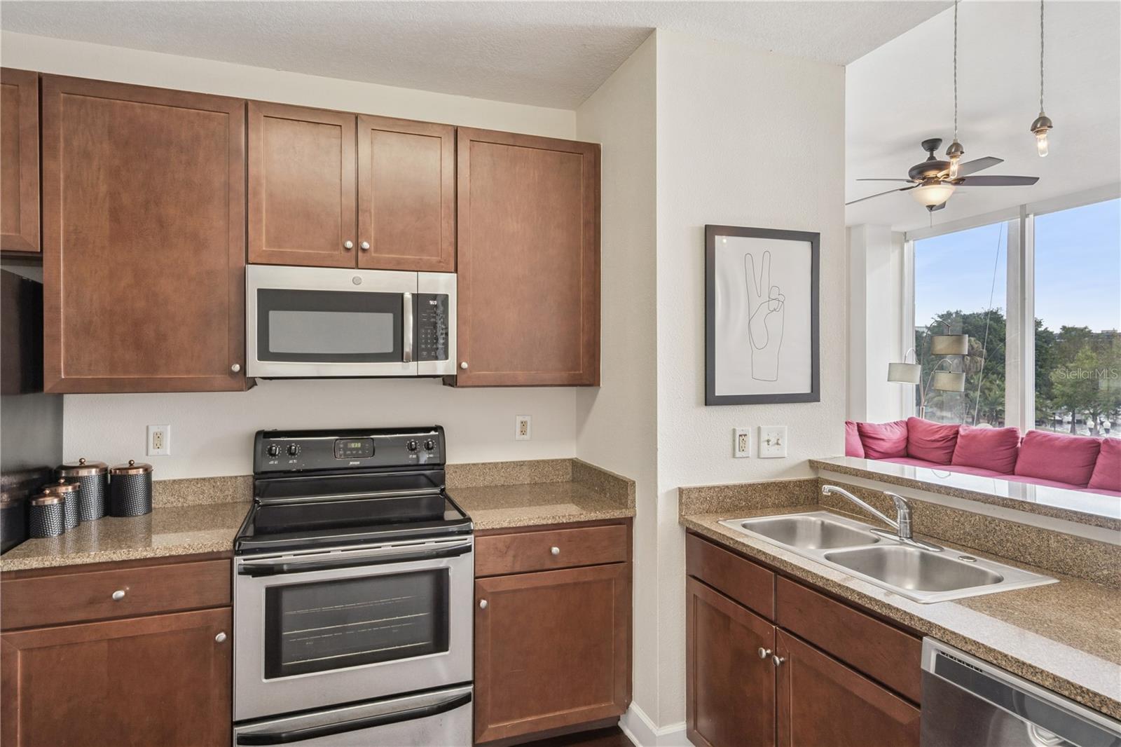 Image 14 of 30 For 151 Washington Street Ph3a