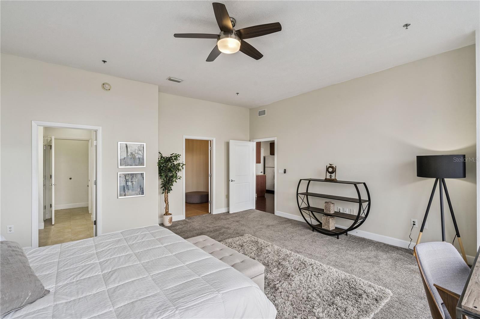 Image 17 of 30 For 151 Washington Street Ph3a