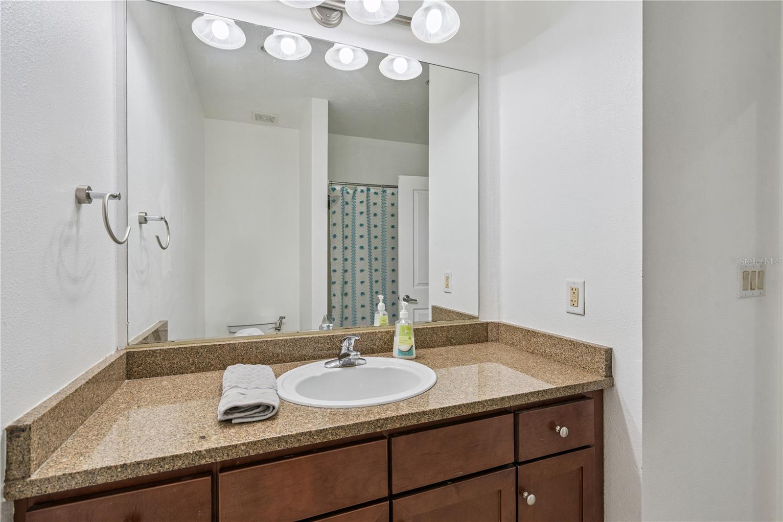 Image 25 of 30 For 151 Washington Street Ph3a