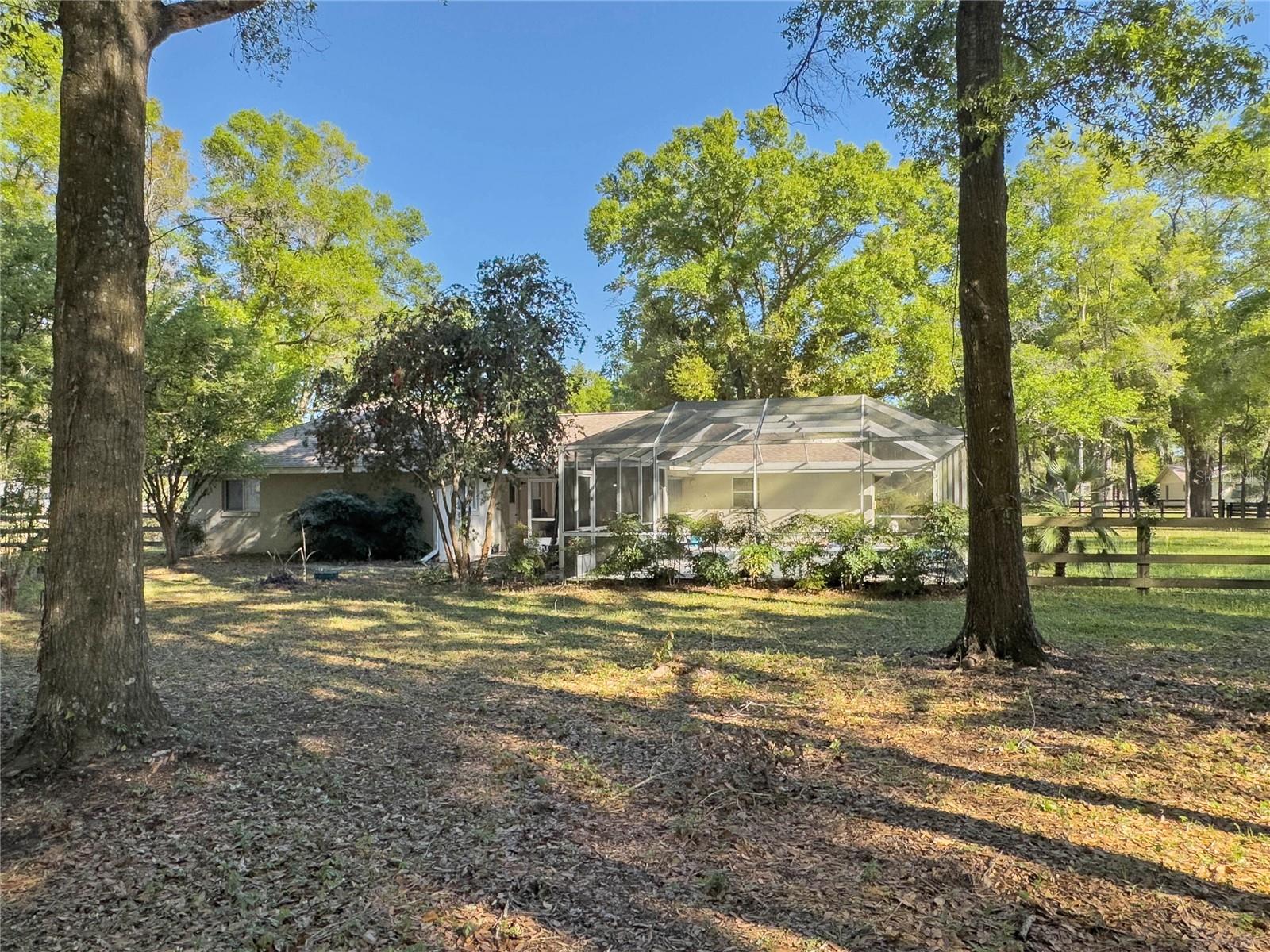 Image 18 of 89 For 4 Hialeah Drive