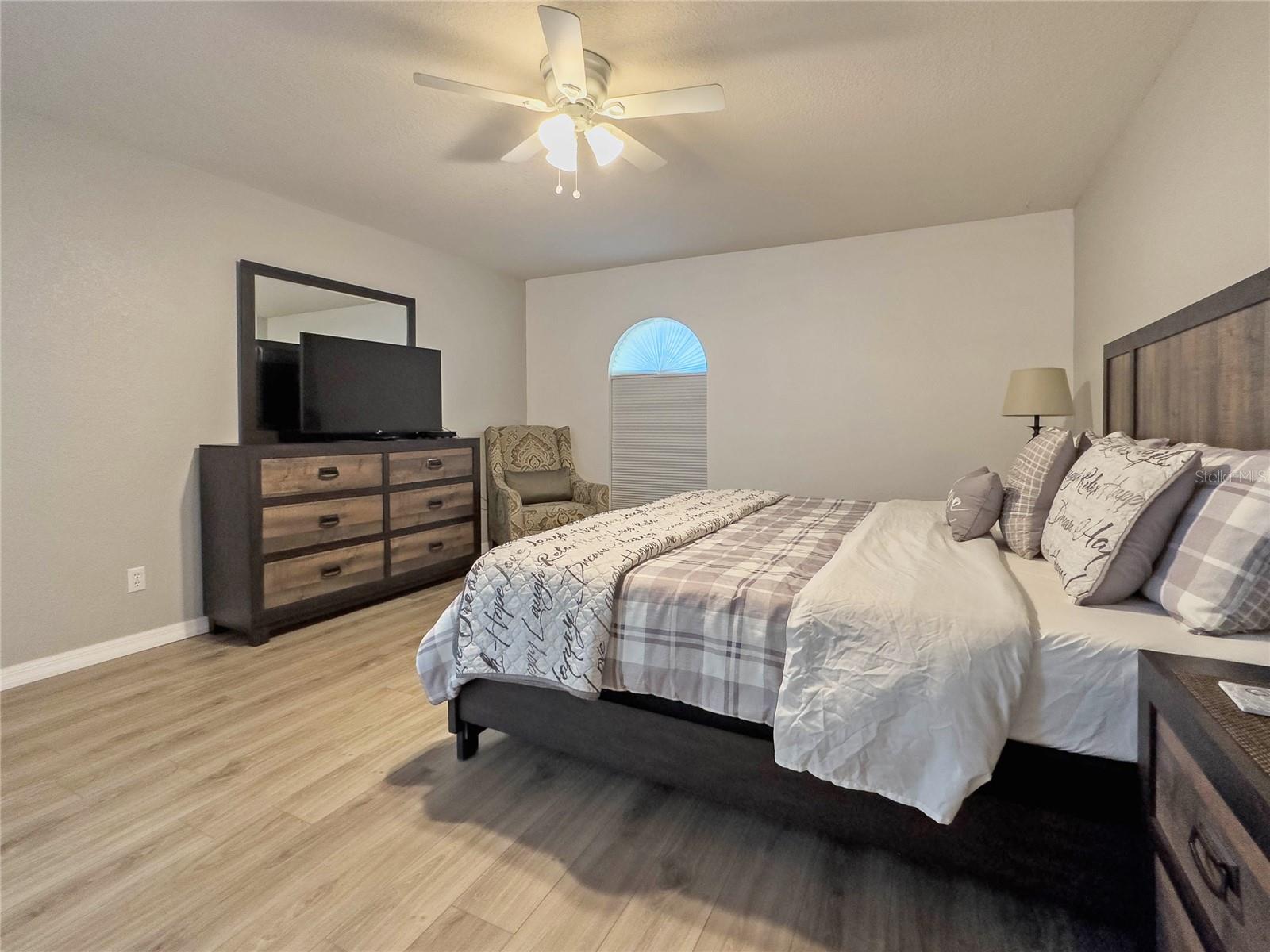 Image 59 of 89 For 4 Hialeah Drive