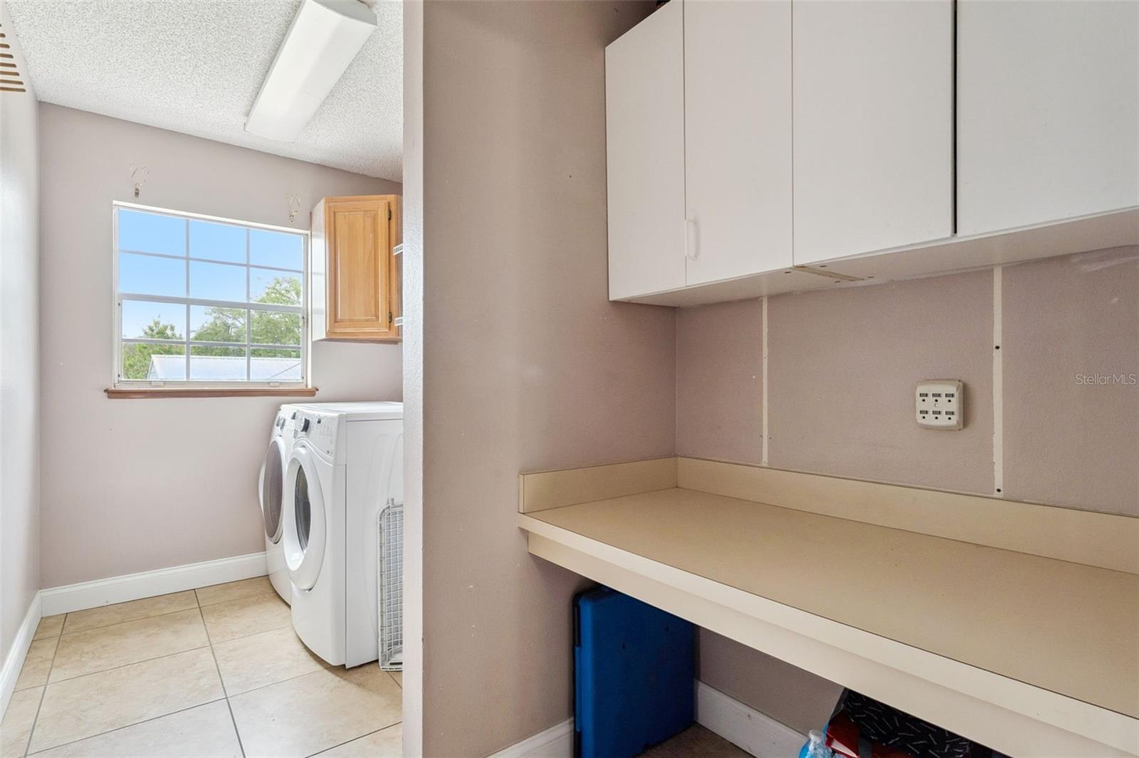 Image 21 of 30 For 162 Seminole Avenue