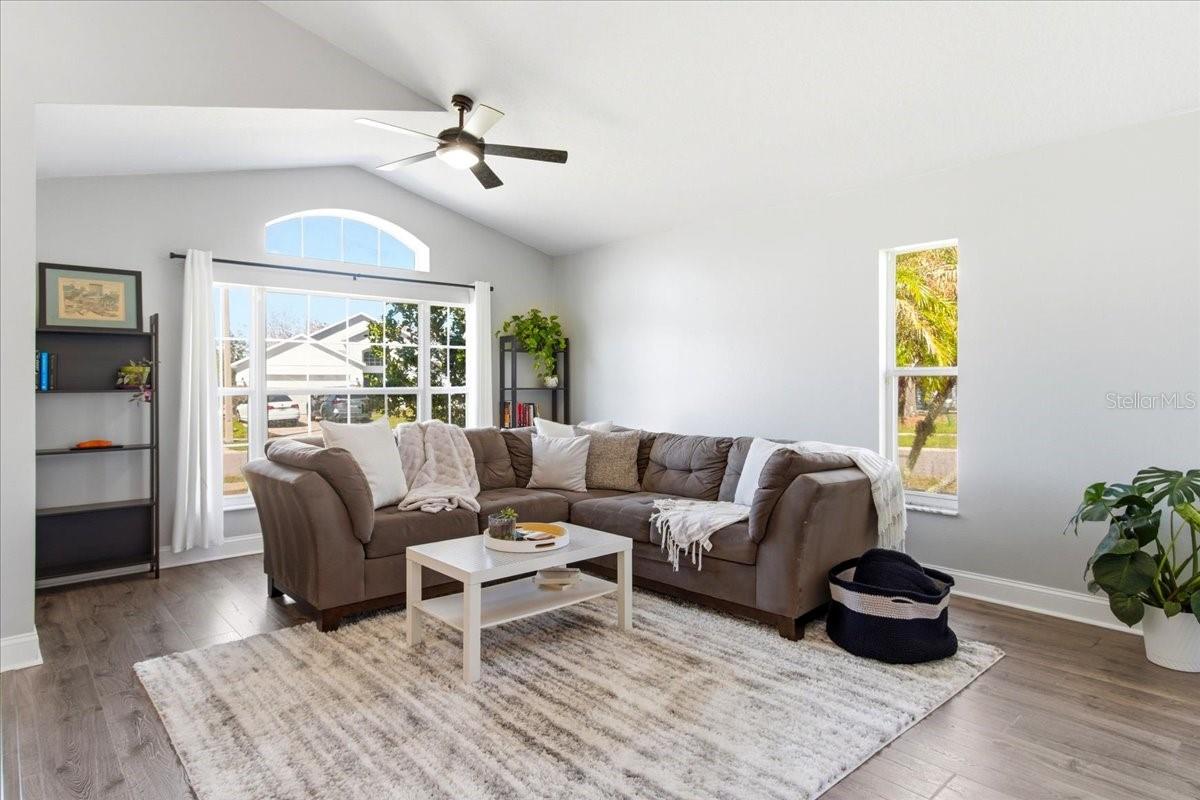 Image 3 of 24 For 12420 Appomatox Drive