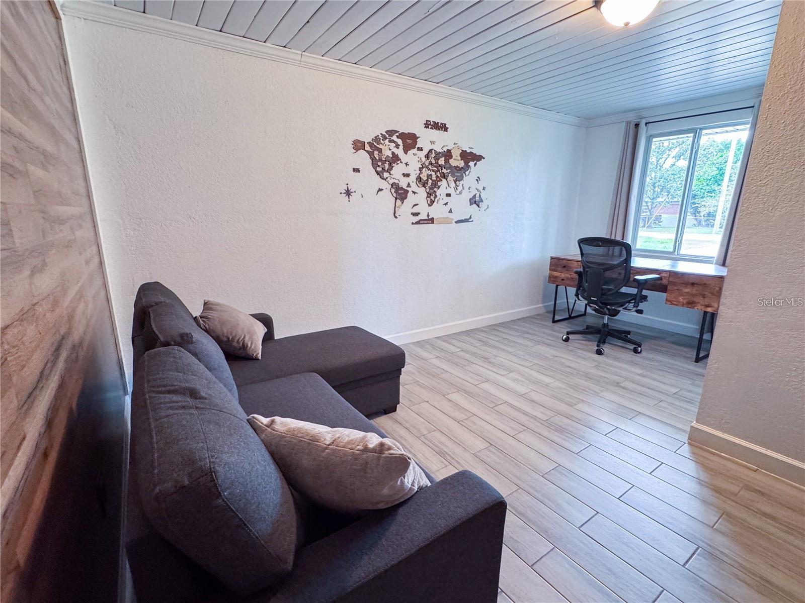 Image 21 of 29 For 9616 Pine Ridge Avenue