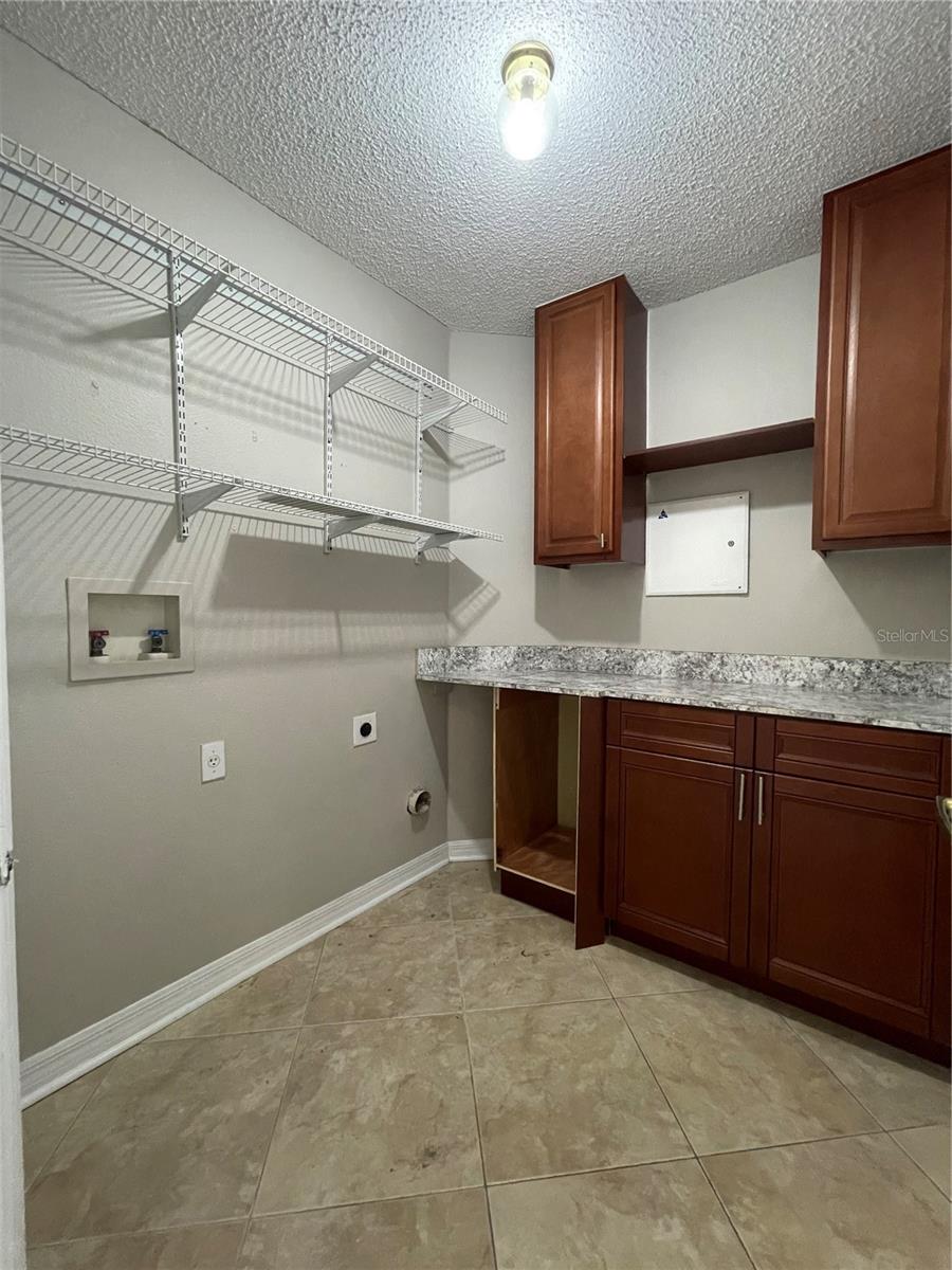 Image 27 of 49 For 781 Seneca Meadows Road