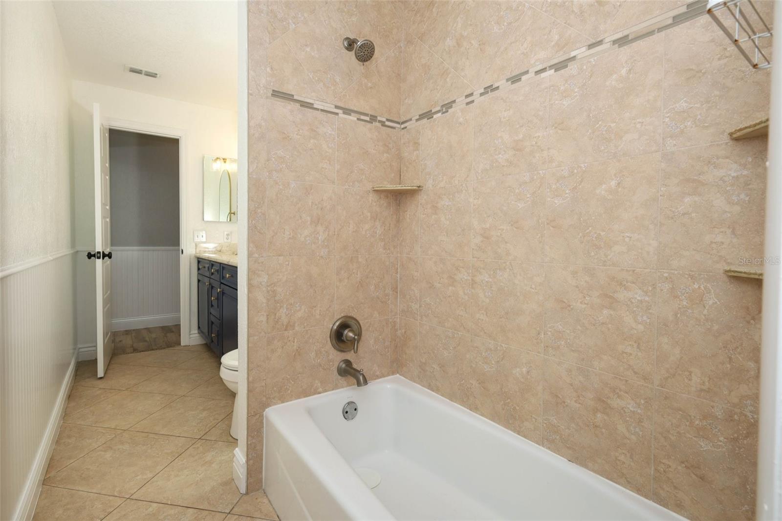 Image 31 of 44 For 411 Valencia Circle