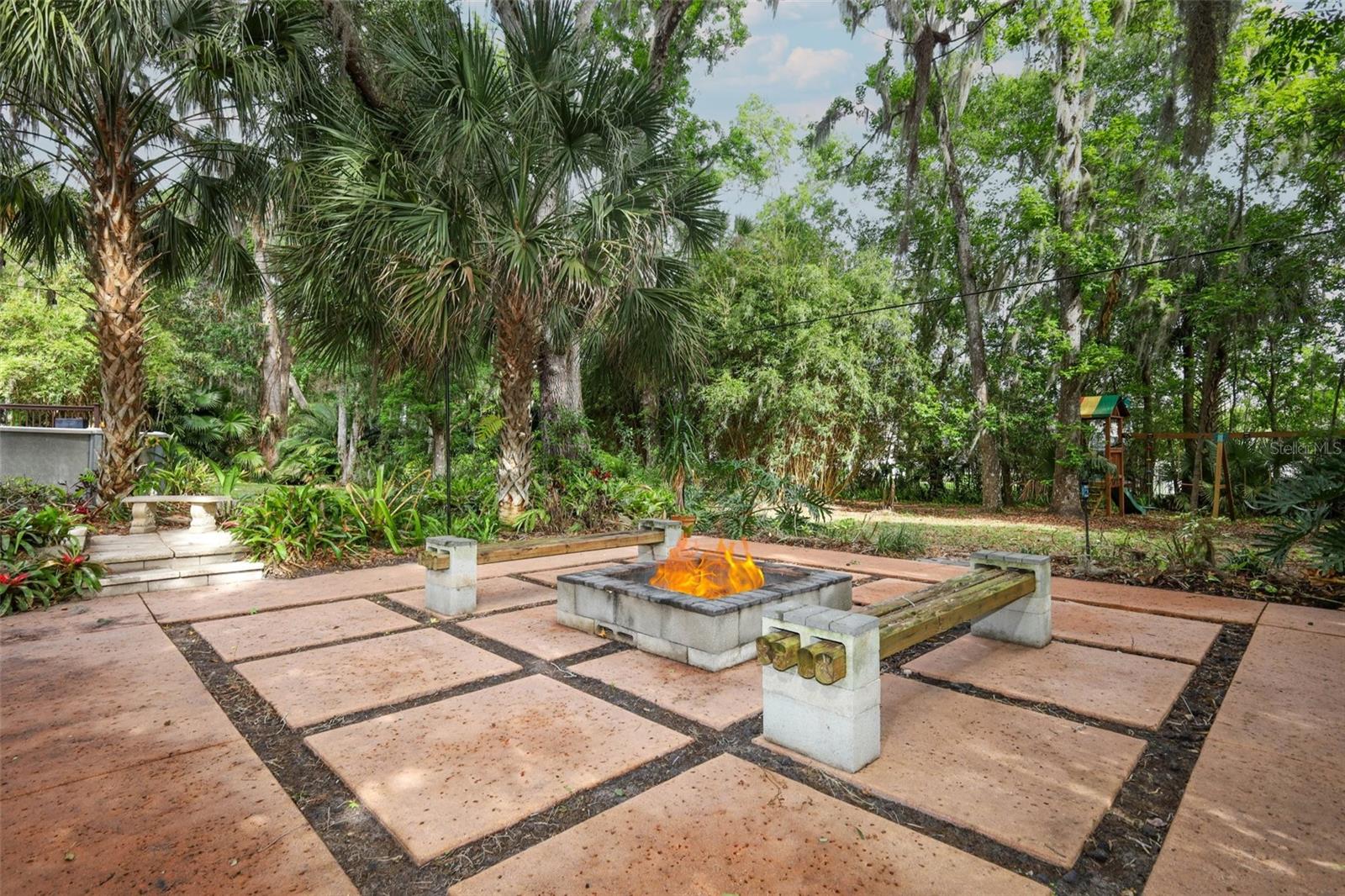 Image 38 of 44 For 411 Valencia Circle