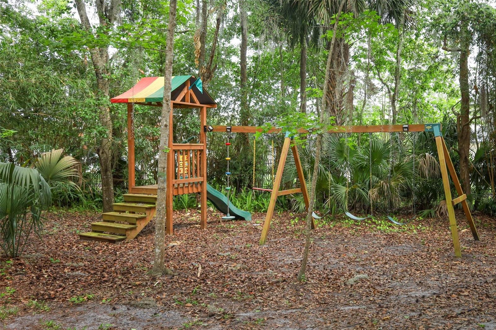 Image 39 of 44 For 411 Valencia Circle