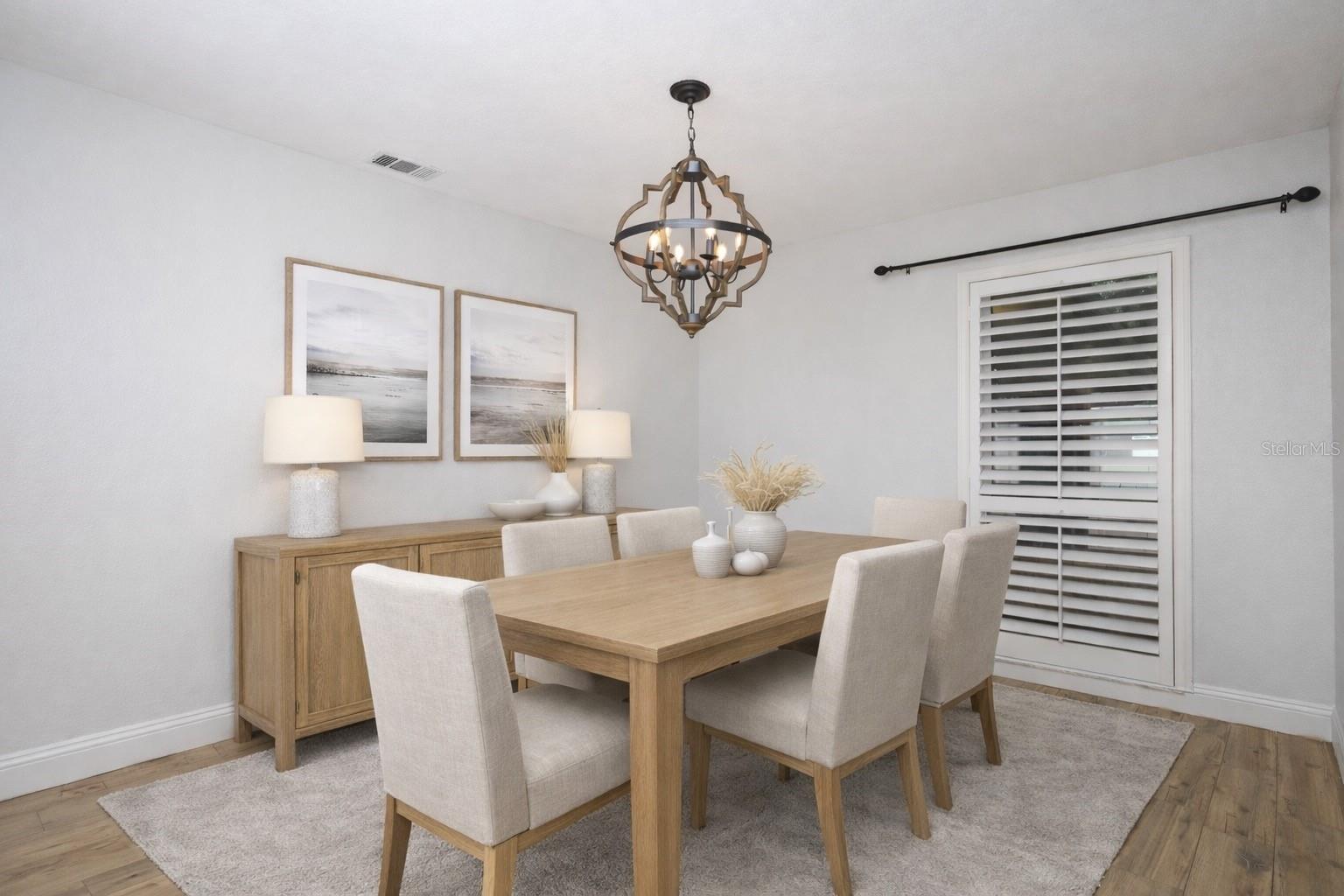 Image 4 of 44 For 411 Valencia Circle