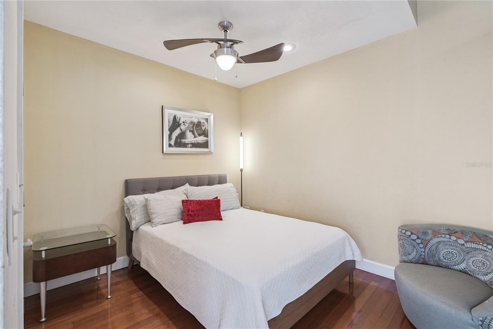 Image 22 of 29 For 151 Washington Street Ph3b