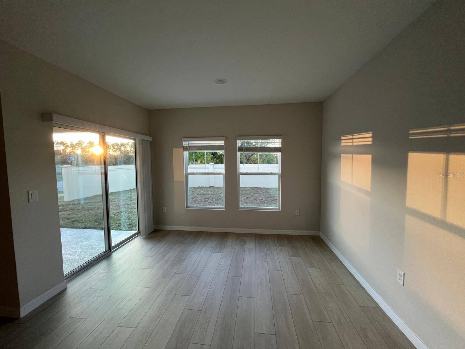 Image 19 of 41 For 7623 Peace Lily Avenue