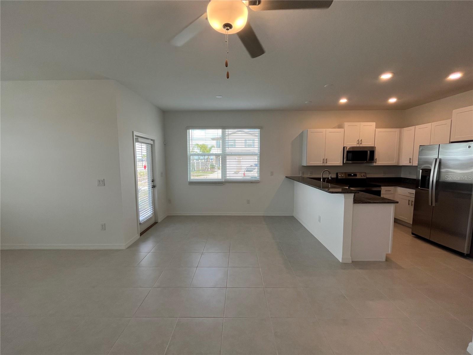 Image 10 of 34 For 10337 Trumpet Honeysuckle Way