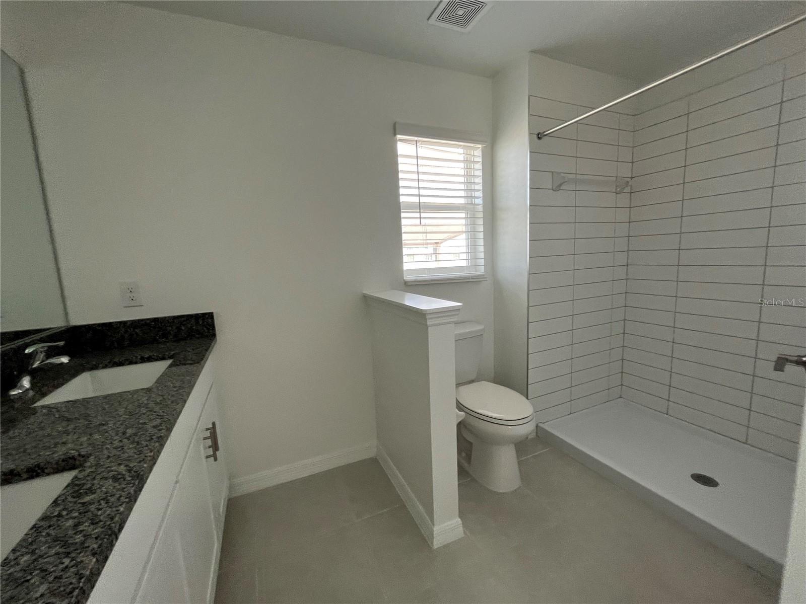 Image 17 of 34 For 10337 Trumpet Honeysuckle Way