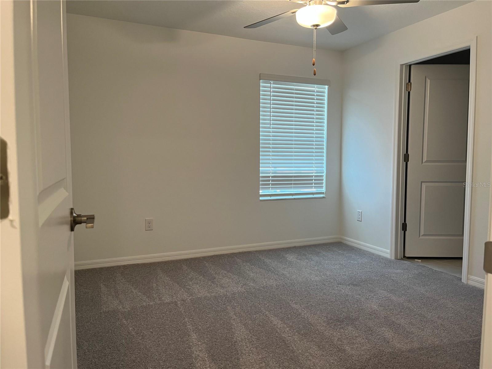 Image 23 of 34 For 10337 Trumpet Honeysuckle Way