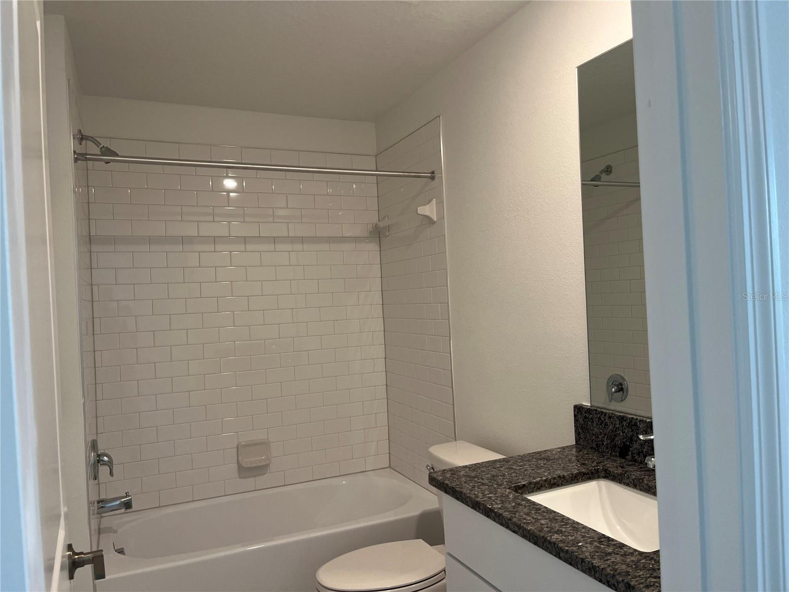 Image 25 of 34 For 10337 Trumpet Honeysuckle Way