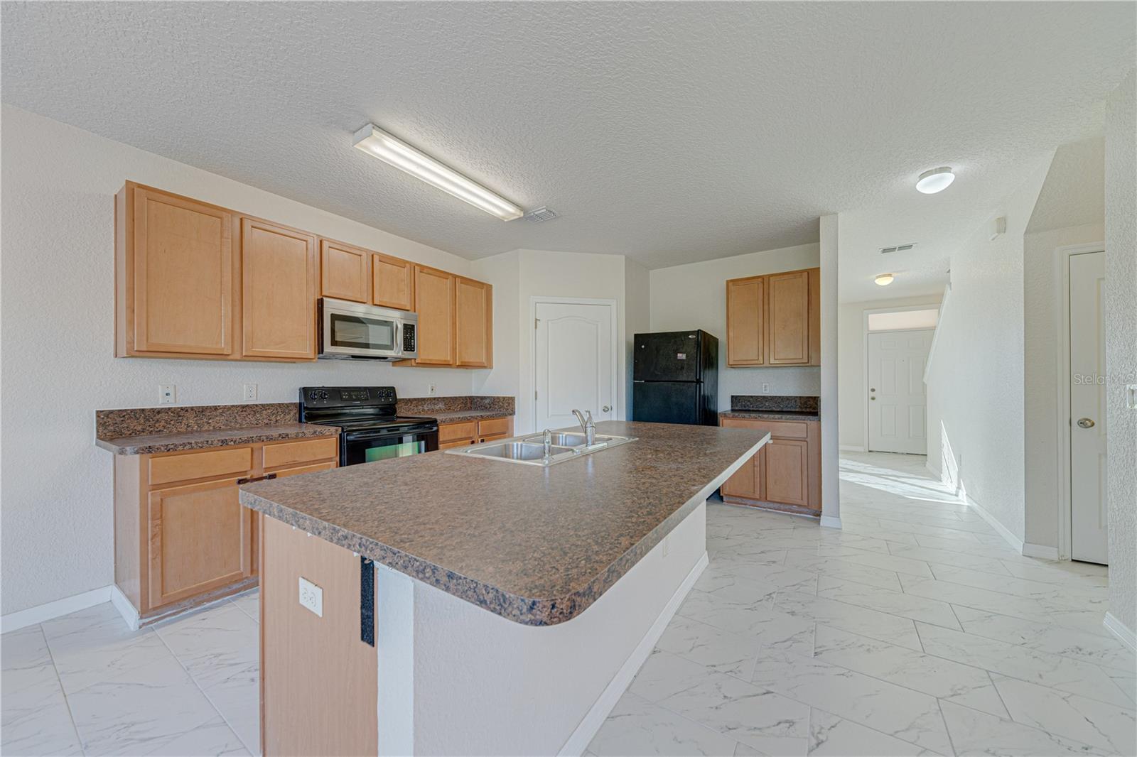 Image 14 of 38 For 16647 Broadford Lane