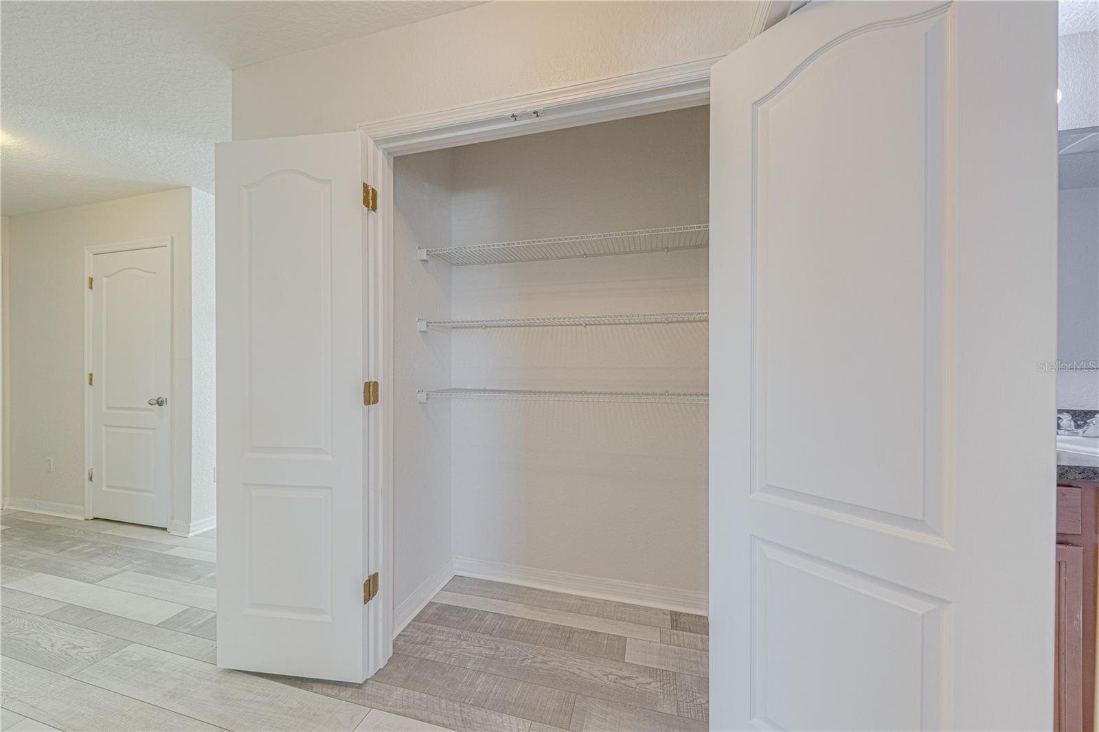 Image 34 of 38 For 16647 Broadford Lane