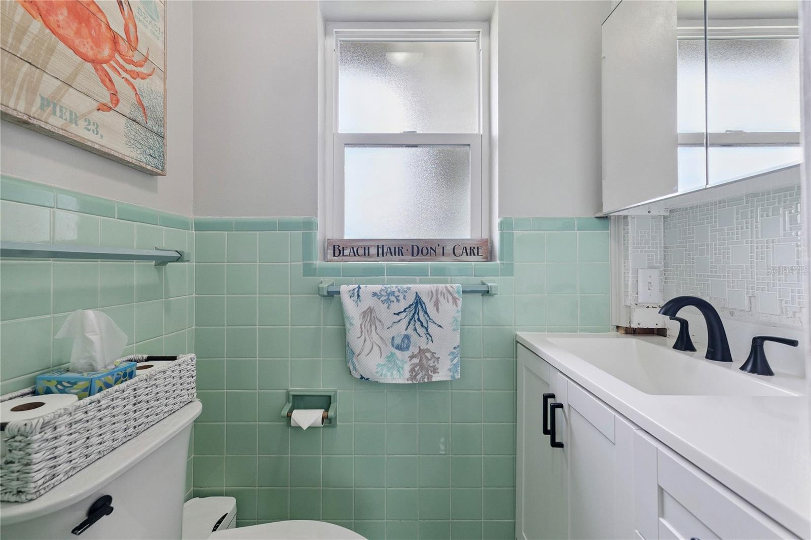 Image 18 of 46 For 1351 John Anderson Drive