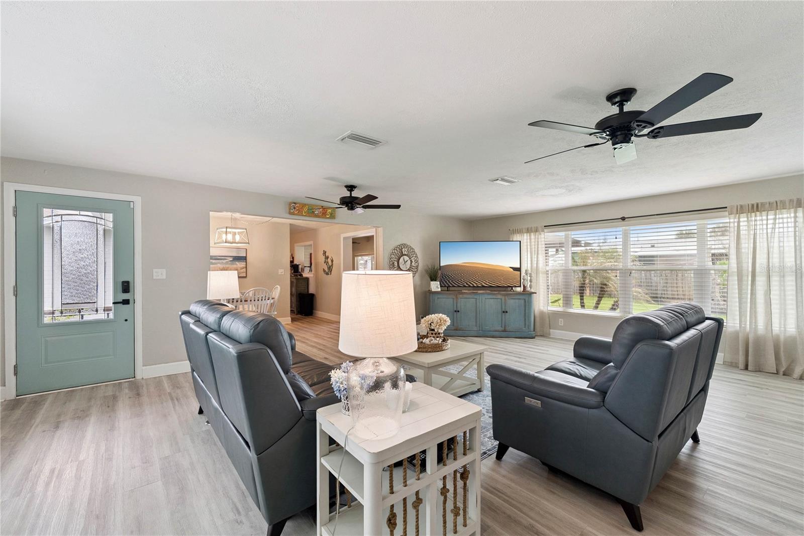 Image 8 of 46 For 1351 John Anderson Drive