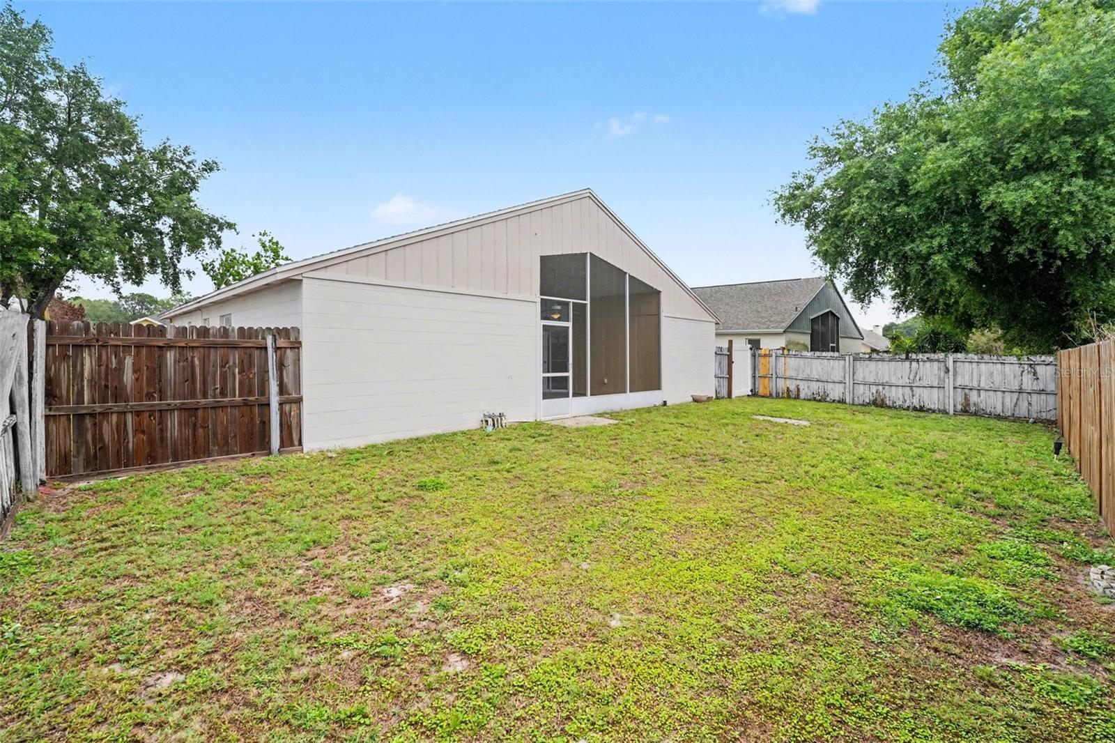 Image 15 of 15 For 204 Kingshill Court Se