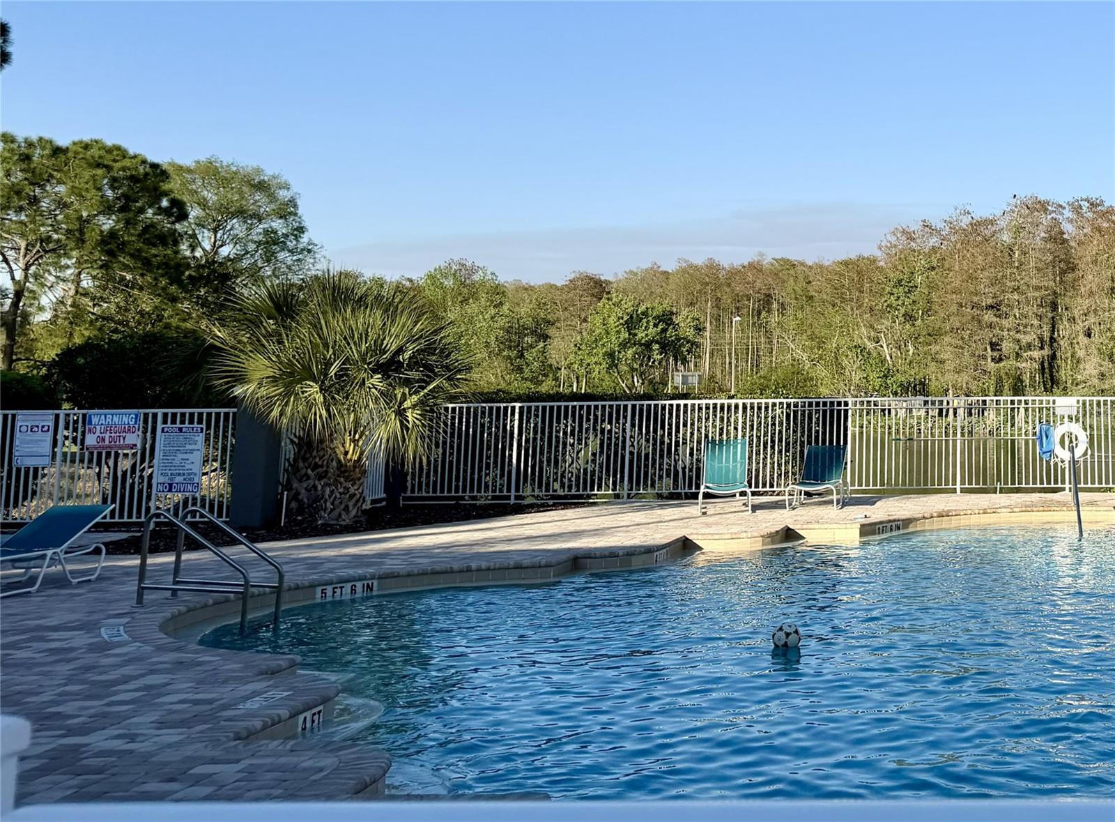 Image 27 of 33 For 13839 Fairway Island Drive 1124