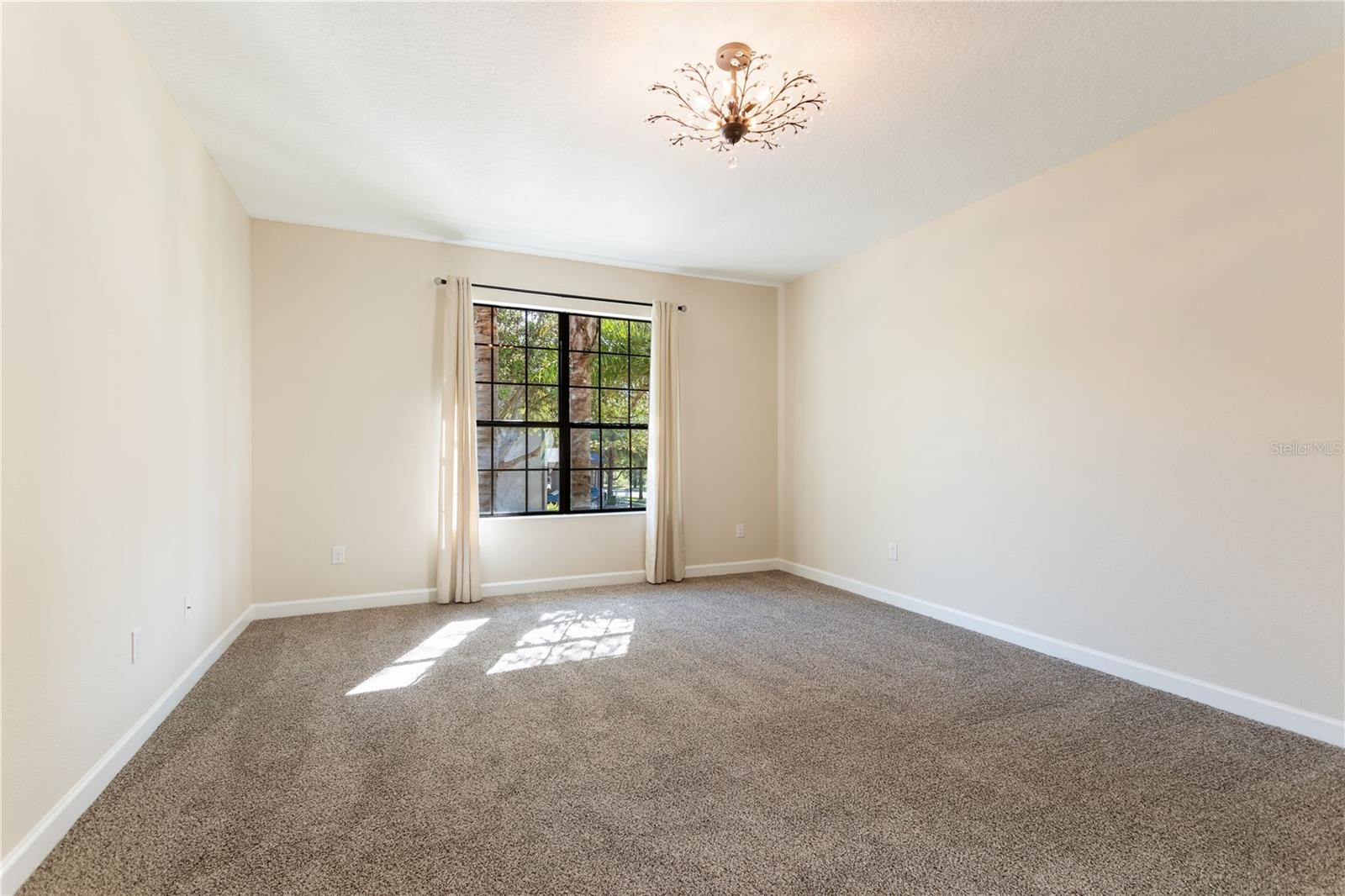 Image 23 of 97 For 7630 Bluejack Oak Drive