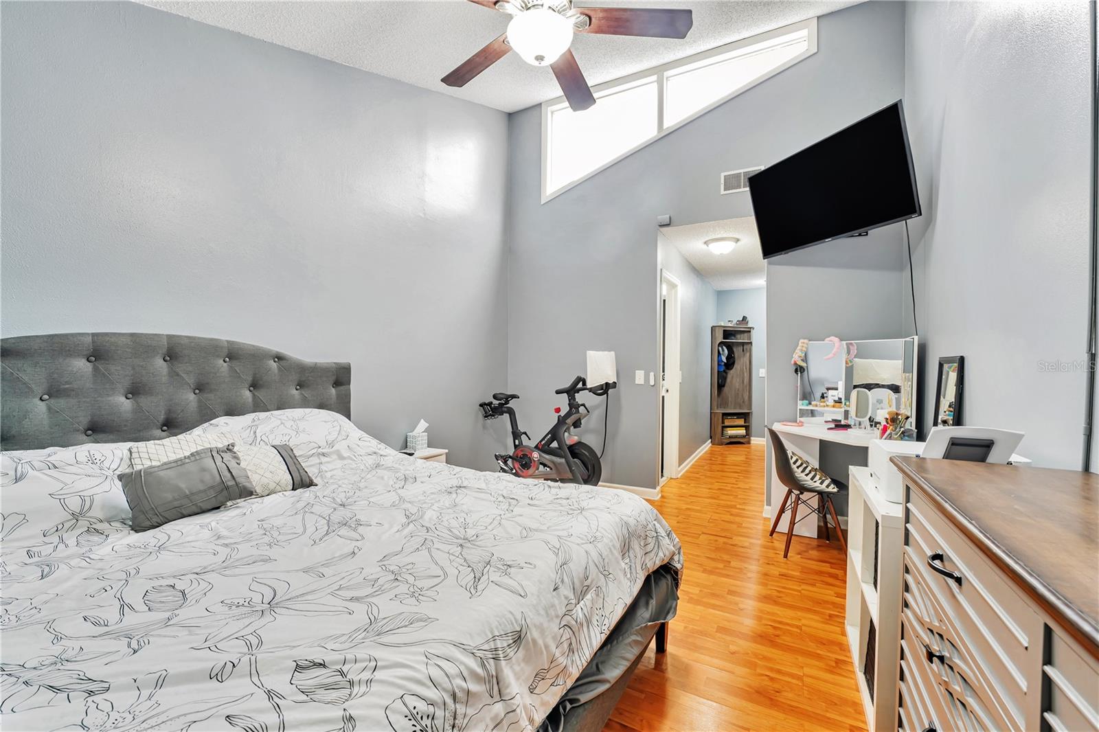 Image 7 of 19 For 701 Saint Michael Lane