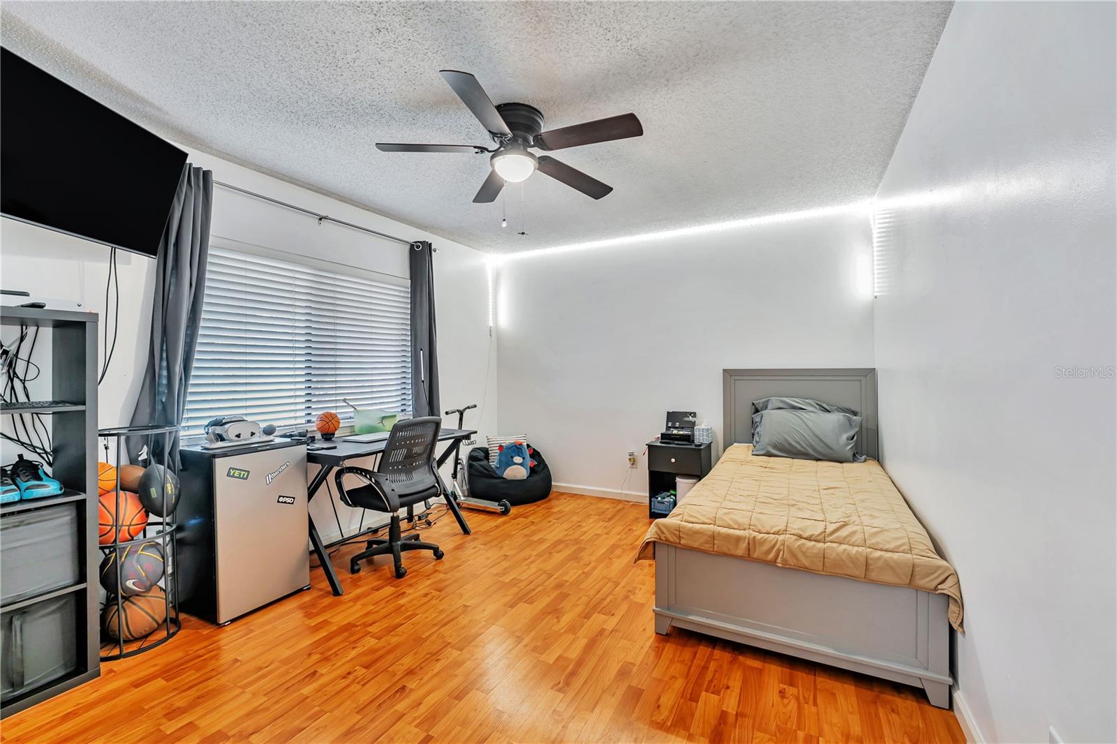 Image 8 of 19 For 701 Saint Michael Lane