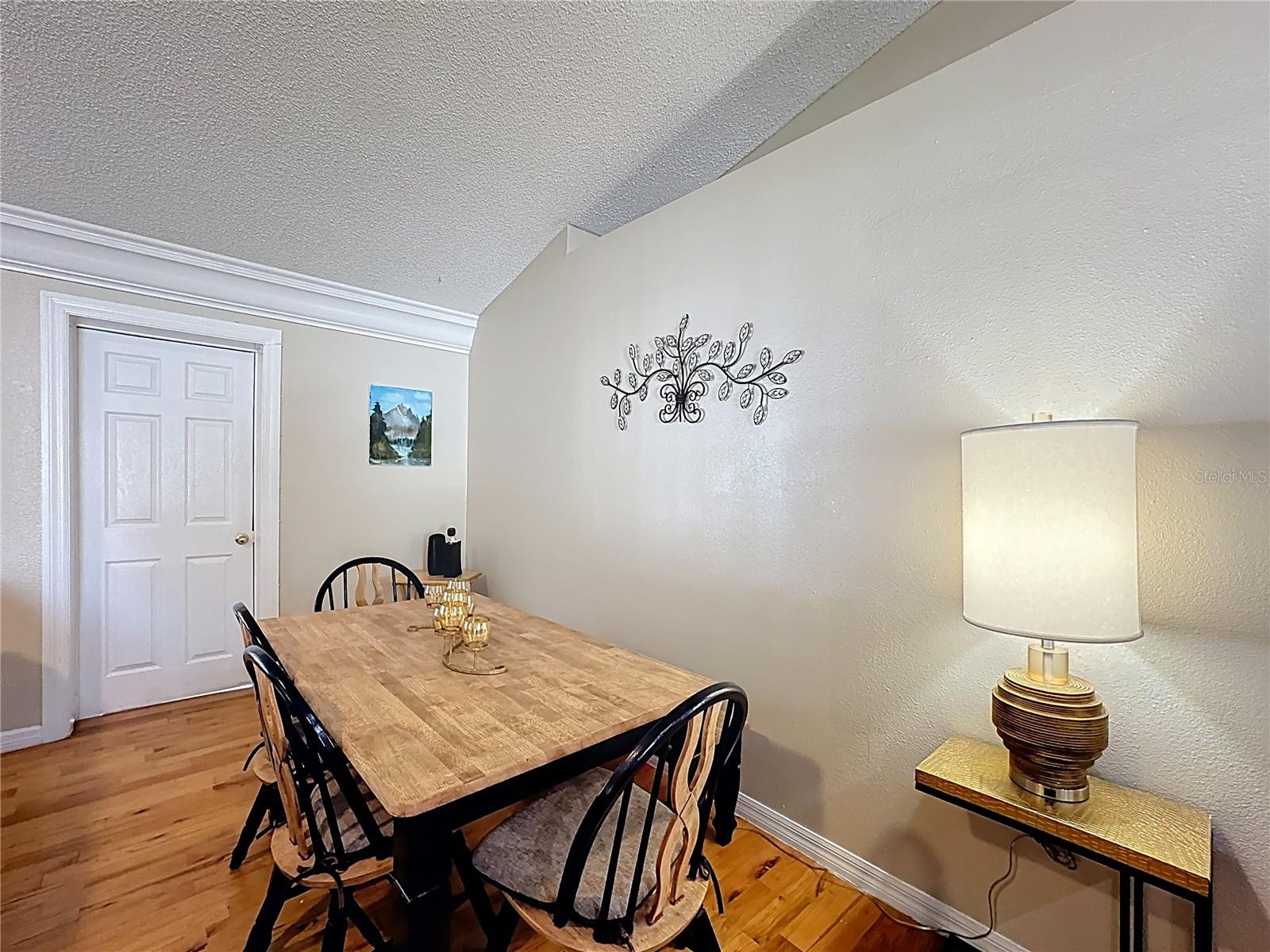 Image 22 of 56 For 1212 Demoiselle Street