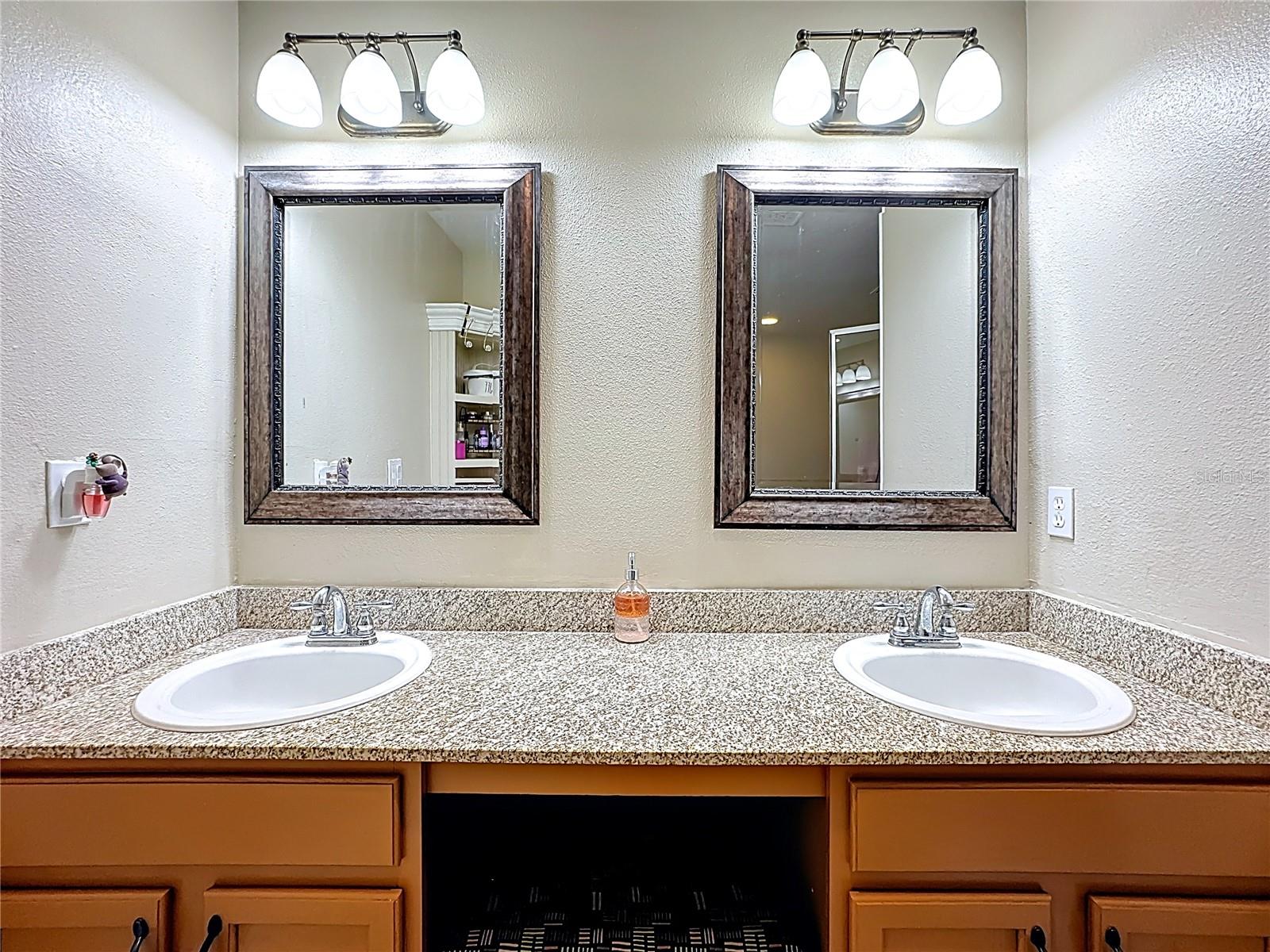 Image 36 of 56 For 1212 Demoiselle Street