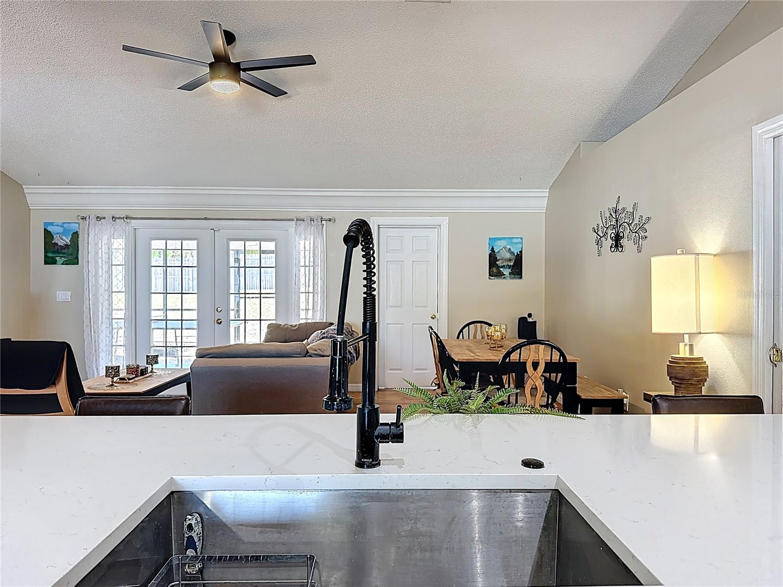 Image 8 of 56 For 1212 Demoiselle Street