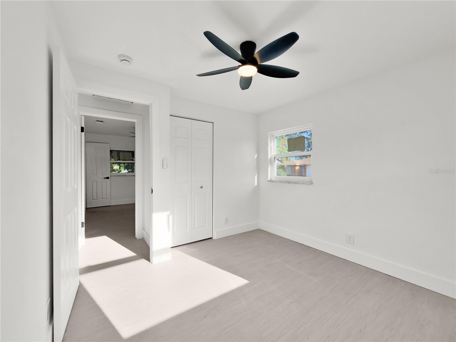 Image 31 of 35 For 941 Kathy Street