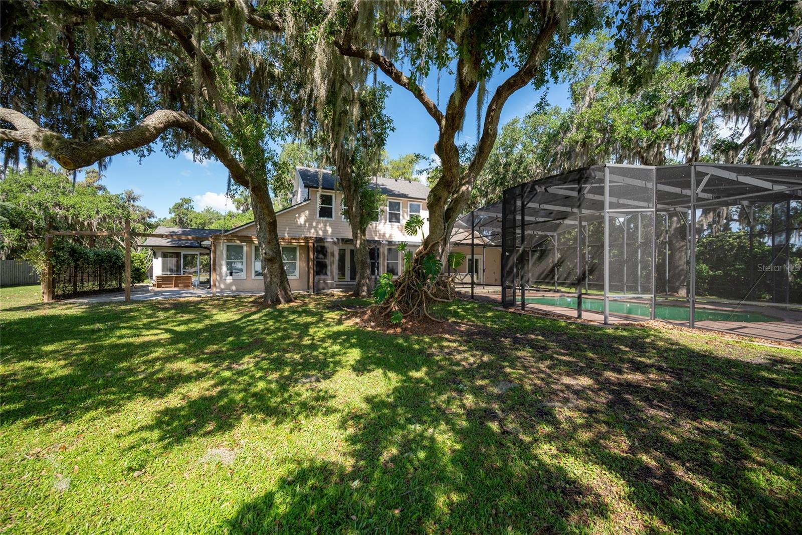 Image 21 of 92 For 3313 Westshore Drive