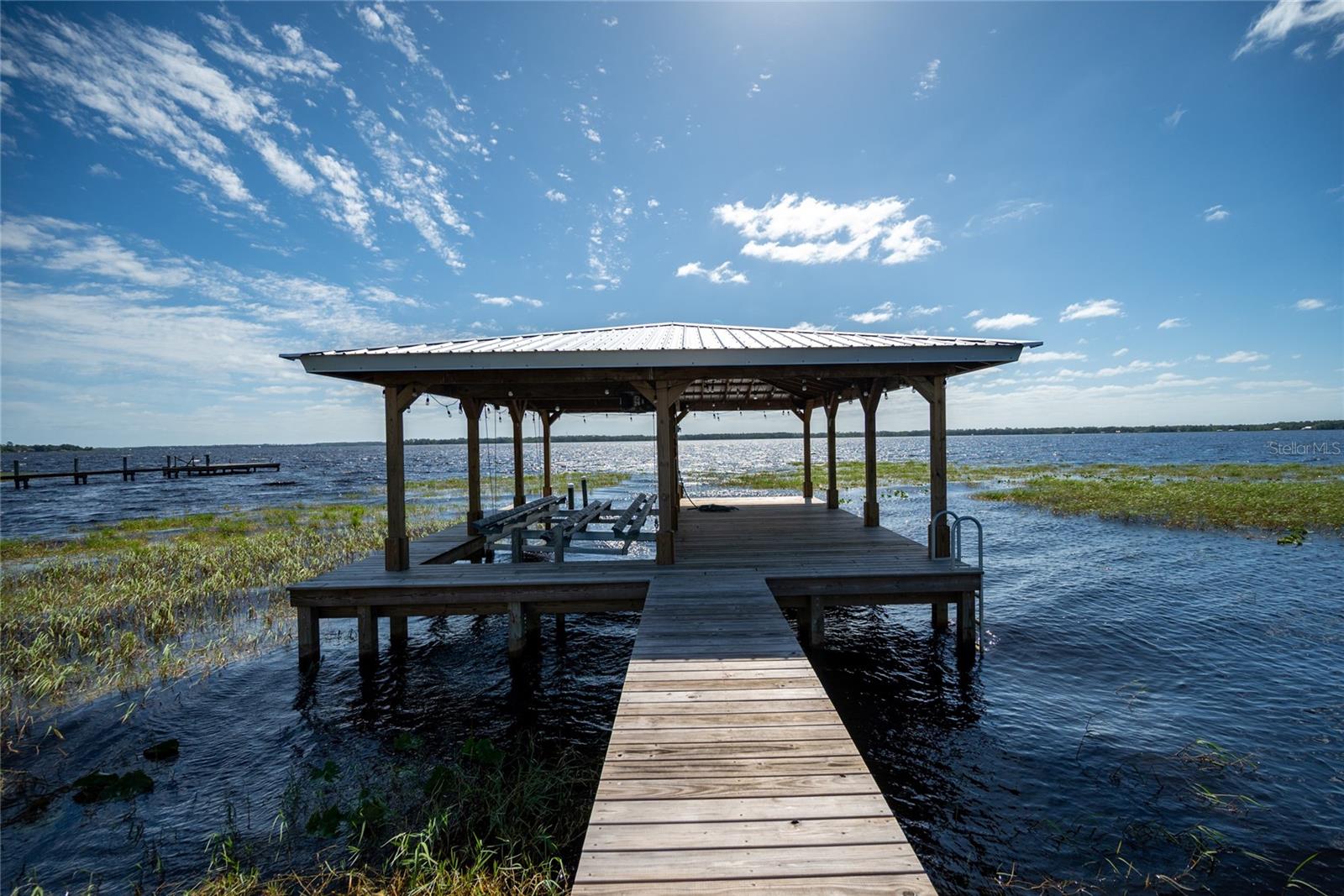 Image 26 of 92 For 3313 Westshore Drive