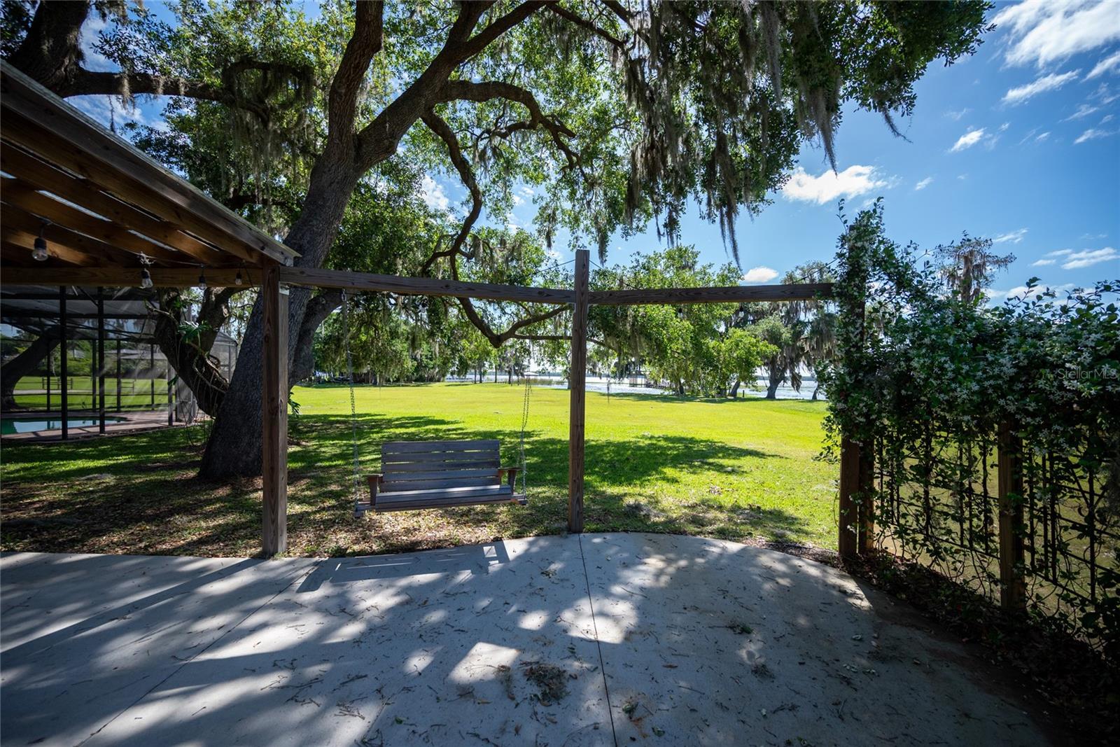 Image 32 of 92 For 3313 Westshore Drive