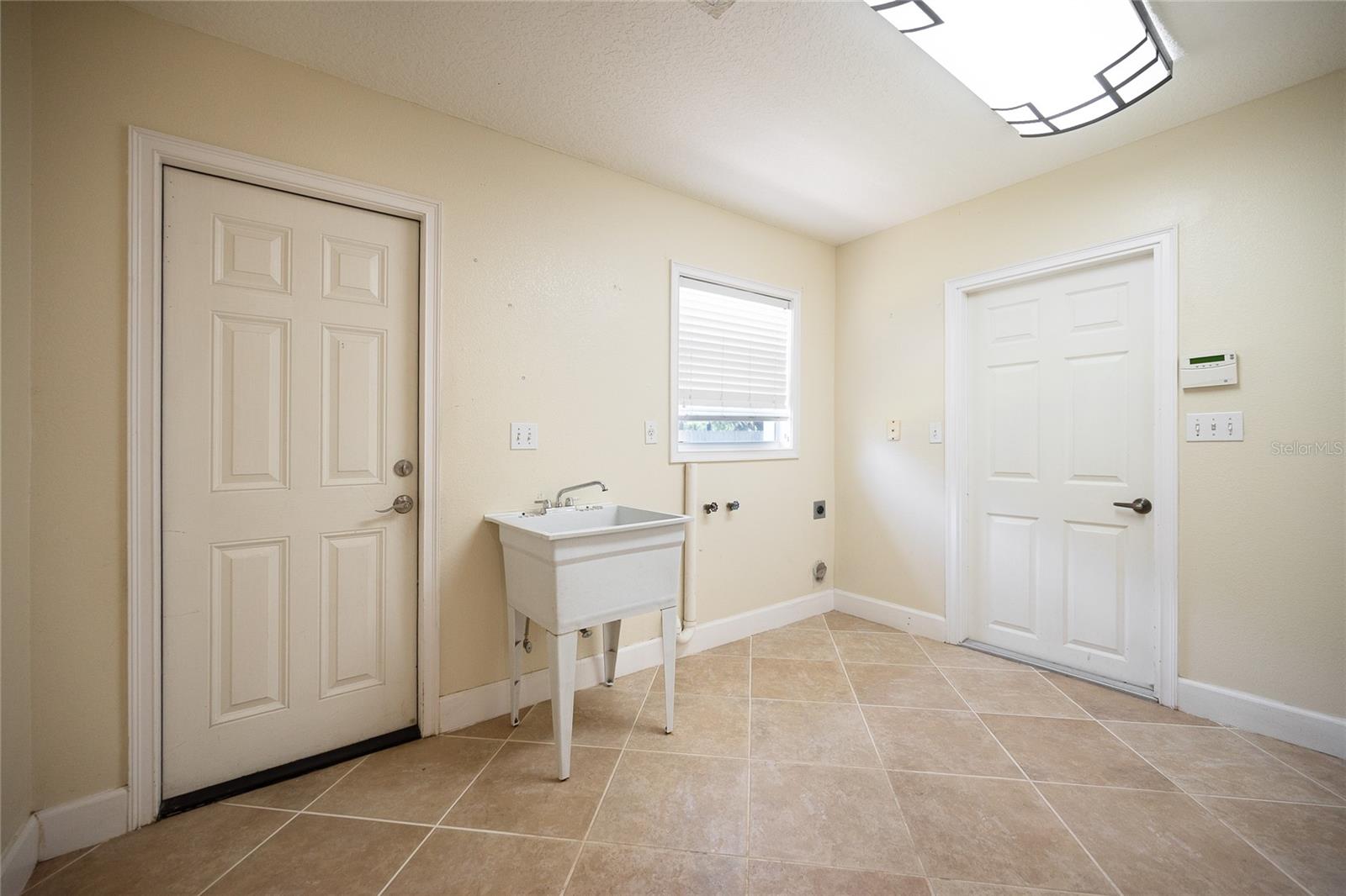 Image 57 of 92 For 3313 Westshore Drive