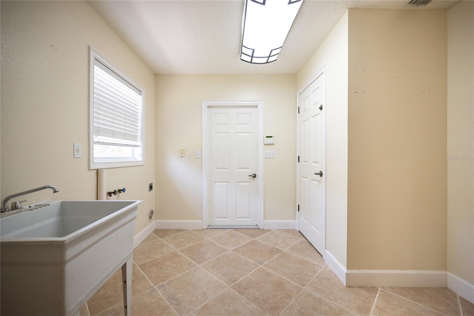 Image 58 of 92 For 3313 Westshore Drive