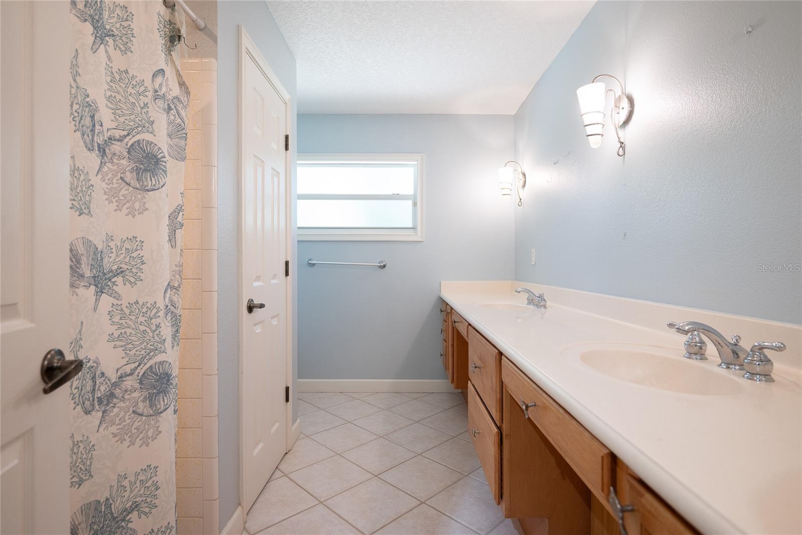 Image 67 of 92 For 3313 Westshore Drive